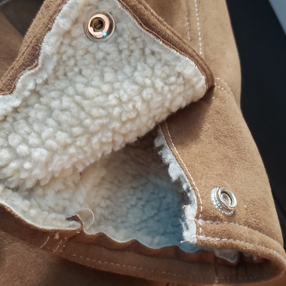 NWT⭐ Old Navy Faux Suede & Sherpa Jacket - Picture 5 of 6
